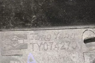 0742701 , art9772651 Заглушка (решетка) в бампер передний Toyota Prius 3 Арт 9772651, вид 4