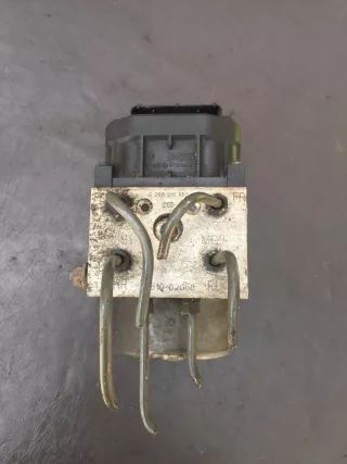 02652168500273004571 , art629511 Блок ABS Toyota Corolla E120 Арт 629511, вид 1