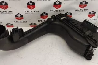 70570576 , art9886936 Корпус воздушного фильтра BMW 4 F32/F33/GT F36 Арт 9886936, вид 1