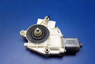 A2048200642 , art8690469 Моторчик стеклоподъемника задний правый Mercedes C W204 Арт 8690469, вид 1