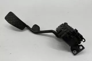 8E2721523 , art9537809 Педаль газа Volkswagen Passat B5 Арт 9537809, вид 1