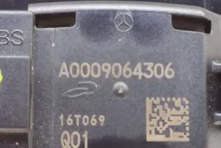 a0009064306 , art930349 Фонарь салона (плафон) Mercedes C W205 Арт 930349, вид 3