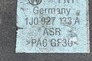 1J0927133A , art11076287 Кнопка антипробуксовочной системы Volkswagen Bora Арт 11076287, вид 3