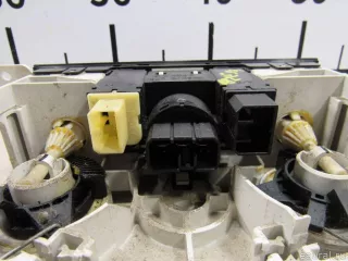 DC7161190A Mazda Блок управления климатической установкой Mazda Demio 4 Арт E80463788, вид 7