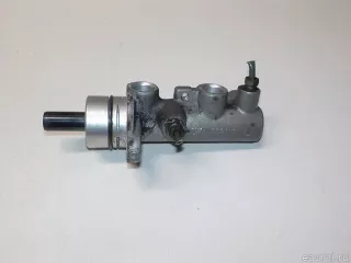 5110081A01 Suzuki Цилиндр тормозной главный Suzuki Jimny 3 restailing 2 Арт E51848869