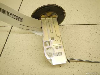 8332080441 Toyota Датчик уровня топлива Lexus LS 5 Арт E95478122, вид 3