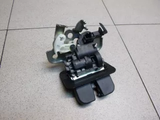 8R0827505 VAG Замок крышки багажника Audi A6 C6 (S6,RS6) Арт E100418657, вид 2