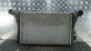 1K0145803BM Радиатор интеркулера Skoda Yeti Арт 4GS06KC01, вид 1