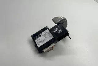 8930052051, 2326000150 , art11631463 Блок управления двери передней правой Toyota Yaris 1 Арт 11631463