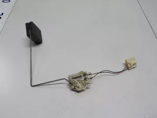 8332048031 Toyota Датчик уровня топлива Lexus RX 2 Арт E52332853, вид 3