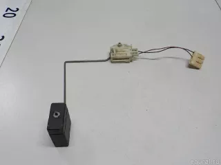 8332048031 Toyota Датчик уровня топлива Lexus RX 2 Арт E52332853, вид 6