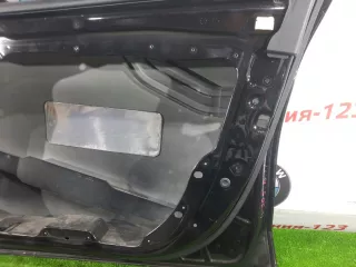 A2057200205 Дверь 197 - obsidianschwarz - metall Mercedes C W205 Арт 35707, вид 19