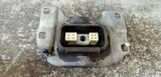 AV617M121 Подушка крепления КПП Ford Focus 3 1.6л i Арт 00096353, вид 4
