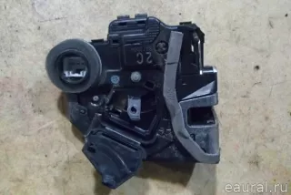 Замок двери задней левой Toyota Rav 4 3 Арт E50361256