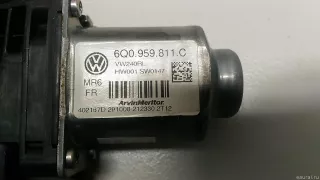 6Q0959811CVW1 VAG Моторчик стеклоподъемника Volkswagen Polo 4 Арт E51123943, вид 3