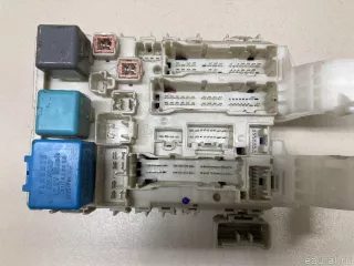 8273052700 Toyota Блок предохранителей Toyota Yaris 2 Арт E23296975, вид 7