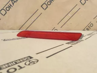 8192048012, 81920-48012, 8192048010, 81920-48010 катафот в бампер Toyota Prius 5 Арт DN164626, вид 2