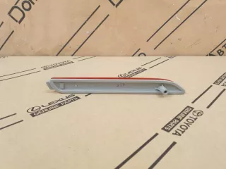 8192048012, 81920-48012, 8192048010, 81920-48010 катафот в бампер Toyota Prius 5 Арт DN164626, вид 4