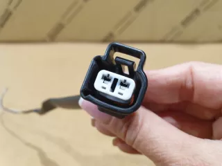 9098011068, 90980-11068, 8539752100, 85397-52100, 8539730400, 85397-30400 фишка датчика уровня жидкости в бачке омывателя Toyota Camry XV30 Арт DN167866, вид 9