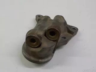 1560937010 Toyota Кронштейн масляного фильтра Toyota Auris 2 Арт E41032482, вид 2