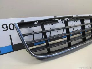 1K0853677C9B9 VAG Заглушка (решетка) в бампер передний Volkswagen Jetta 5 Арт E80575415, вид 2