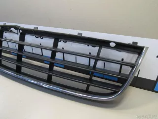 1K0853677C9B9 VAG Заглушка (решетка) в бампер передний Volkswagen Jetta 5 Арт E80575415, вид 3