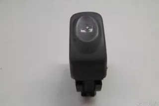 8200467795 Renault Кнопка стеклоподъемника Renault Symbol 2 Арт E84646551
