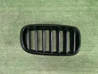 51712334710 решетка радиатора правая BMW X5 F15 Арт DIZС3949, вид 1