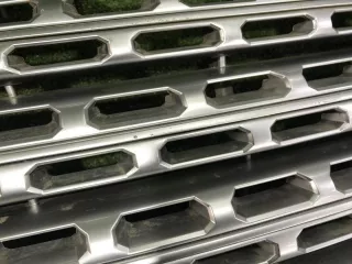 LR083321 решетка радиатора Land Rover Range Rover 4 Арт DIZ0000005750795, вид 14