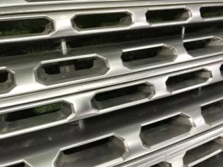 LR083321 решетка радиатора Land Rover Range Rover 4 Арт DIZ0000005750795, вид 16