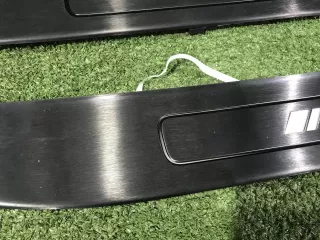 A1906809901 защитная планка порога комплект mercedes Mercedes AMG GT c190 Арт DIZ0000006086220, вид 6