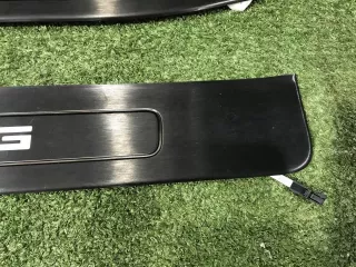 A1906809901 защитная планка порога комплект mercedes Mercedes AMG GT c190 Арт DIZ0000006086220, вид 9