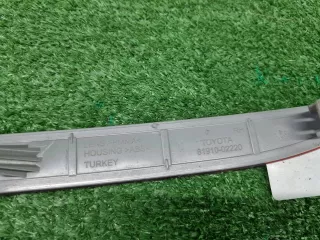 8191002220 катафот правый Toyota Corolla E120 Арт DIZ0000006420512, вид 8