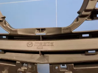 G46L50712A Решетка радиатора Mazda 6 3 Арт ZAP332577, вид 3