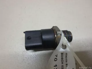 0281006018 BOSCH Датчик давления топлива Mazda BT-50 1 Арт E70653086, вид 1