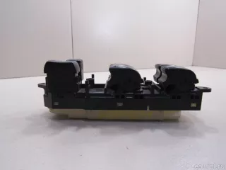 8404053080 Toyota Блок управления стеклоподъемниками Lexus IS 2 Арт E80274831, вид 3