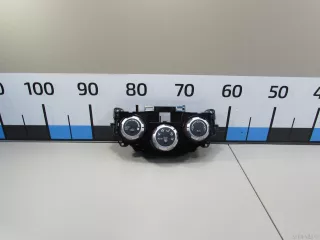 72311SC000 Subaru Блок управления климатической установкой Subaru Forester SK Арт E80945235, вид 1