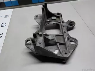 112210001R Renault Кронштейн опоры КПП Renault Laguna 3 Арт E52279538, вид 6