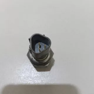 32203286 Volvo Датчик давления топлива Volvo V60 1 Арт E23339593, вид 3