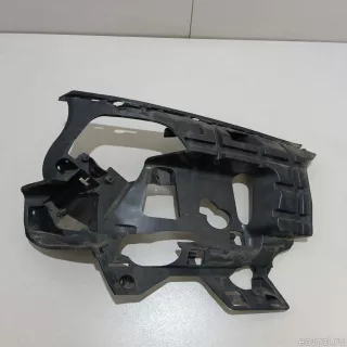31323841 Volvo Кронштейн переднего бампера правый Volvo V60 1 Арт E23352296, вид 1