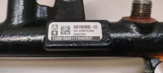 1841279 Ford Топливная рампа  Ford Kuga 1 Арт E23477080, вид 4