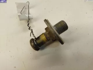 Ответная часть (скоба) замка двери Volkswagen Passat B4 Арт 54689501, вид 2