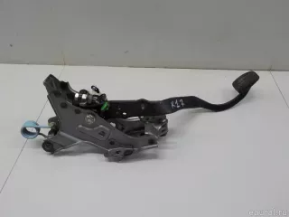 3130120600 Toyota Педаль сцепления Toyota Avensis 3 Арт E50964026, вид 3