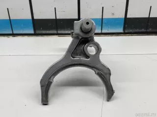 3321210013 Toyota Вилка сцепления Toyota Corolla E100 Арт E31557913, вид 2