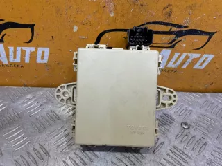 8267048040 Блок предохранителей Lexus RX 2 Арт MA130241, вид 1