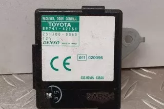 8974142151 , art10769697 Блок управления центральным замком Toyota Avensis 2 Арт 10769697, вид 1