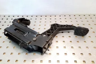 1J1721059 , art11747914 Педаль сцепления Volkswagen Beetle 1 Арт 11747914, вид 1