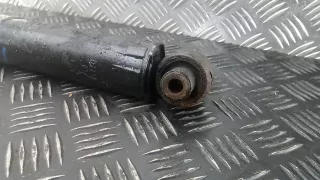 E62104EA2A Амортизатор задней балки Nissan Qashqai 2 Арт 8AG01SN01, вид 3