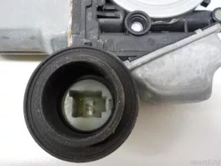 857100T030 Toyota Моторчик стеклоподъемника Toyota Sienna 3 Арт E50914517, вид 3