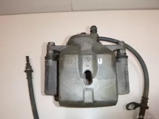 4775047060 Toyota Суппорт тормозной передний левый Toyota Prius 4 Арт E22506405, вид 2